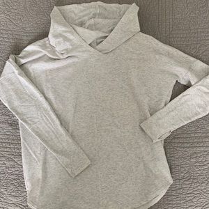 Hooded Pullover